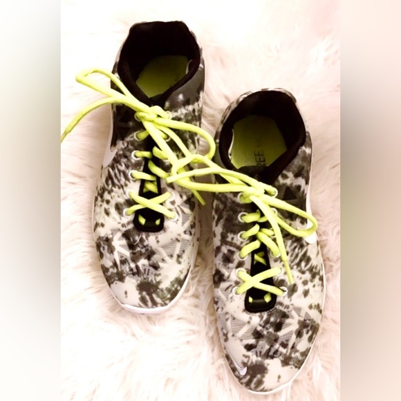 NIKE Free Running Sneakers size 6.5 - Picture 5 of 5